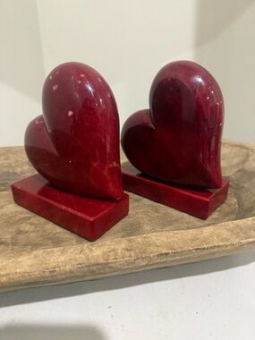 Vintage Hand Carved Red Alabaster Stone Floating Hearts Bookends Italy Ducceschi